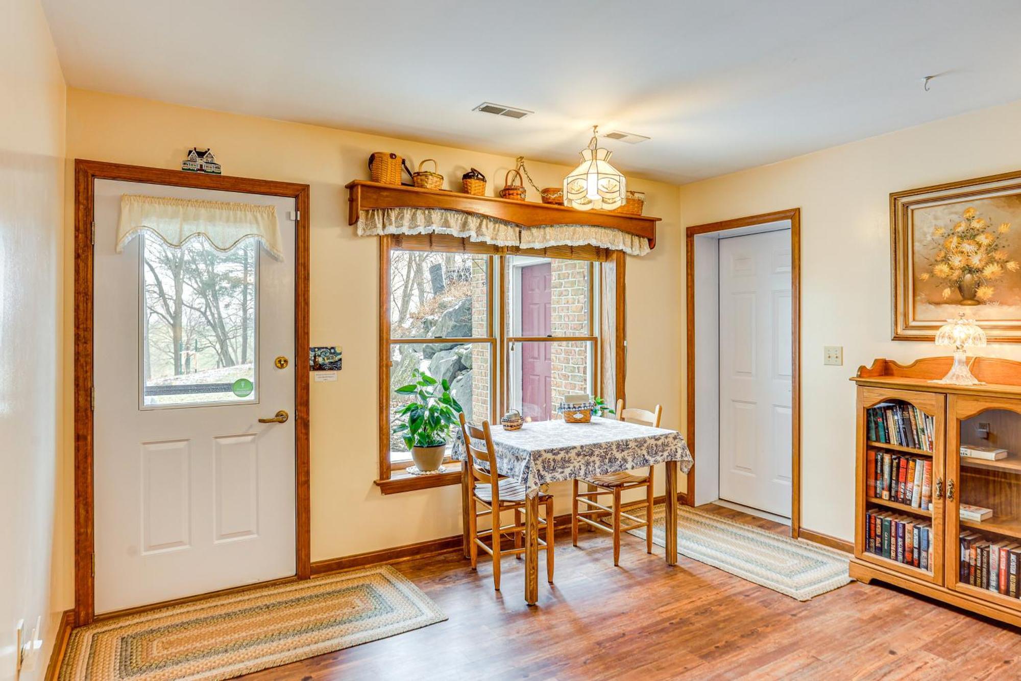 Charming Apartment With Yard And Beautiful Gardens! Manheim Eksteriør billede